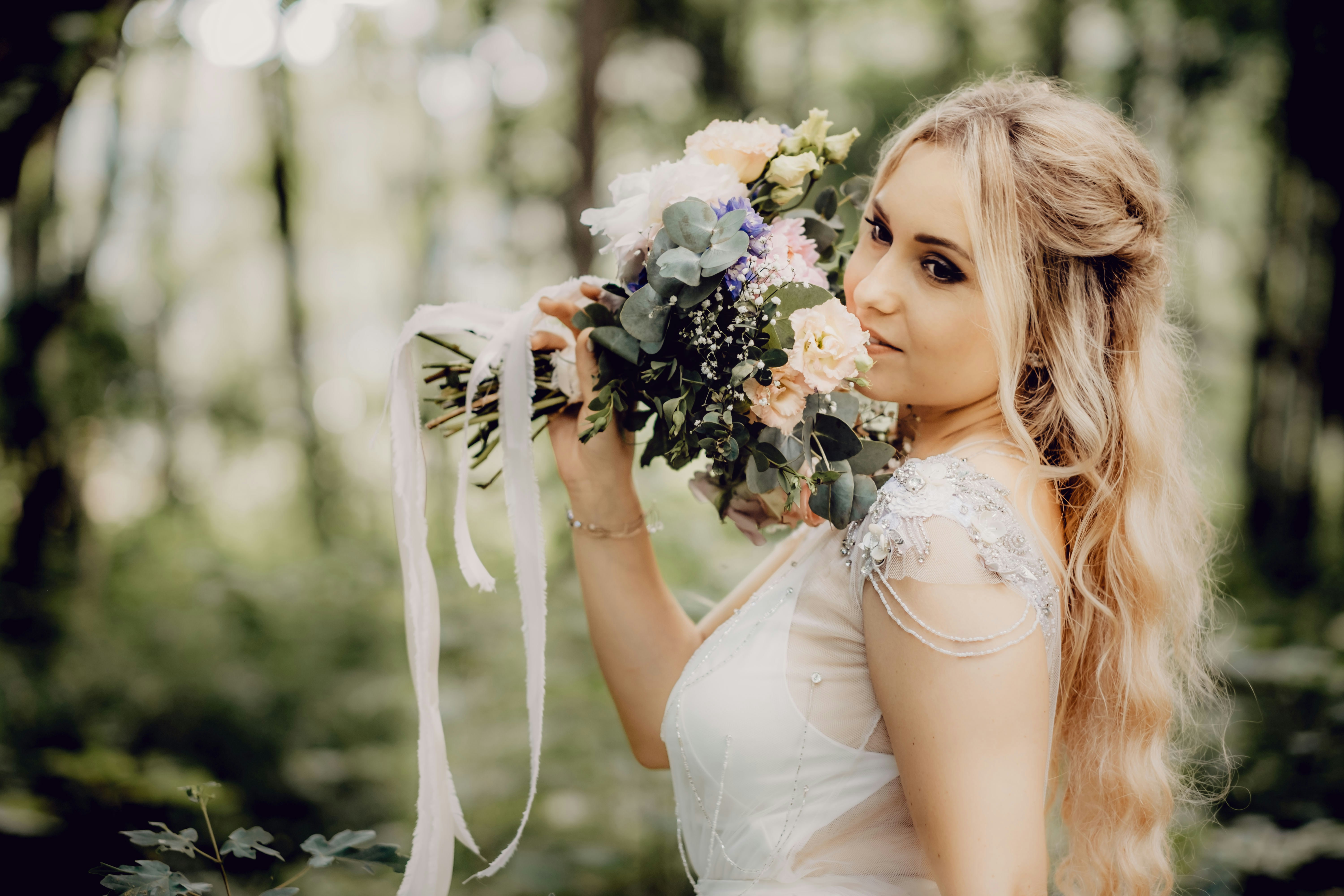 10 Touching Words And Phrases Every Bride Will Love On Her Wedding Day