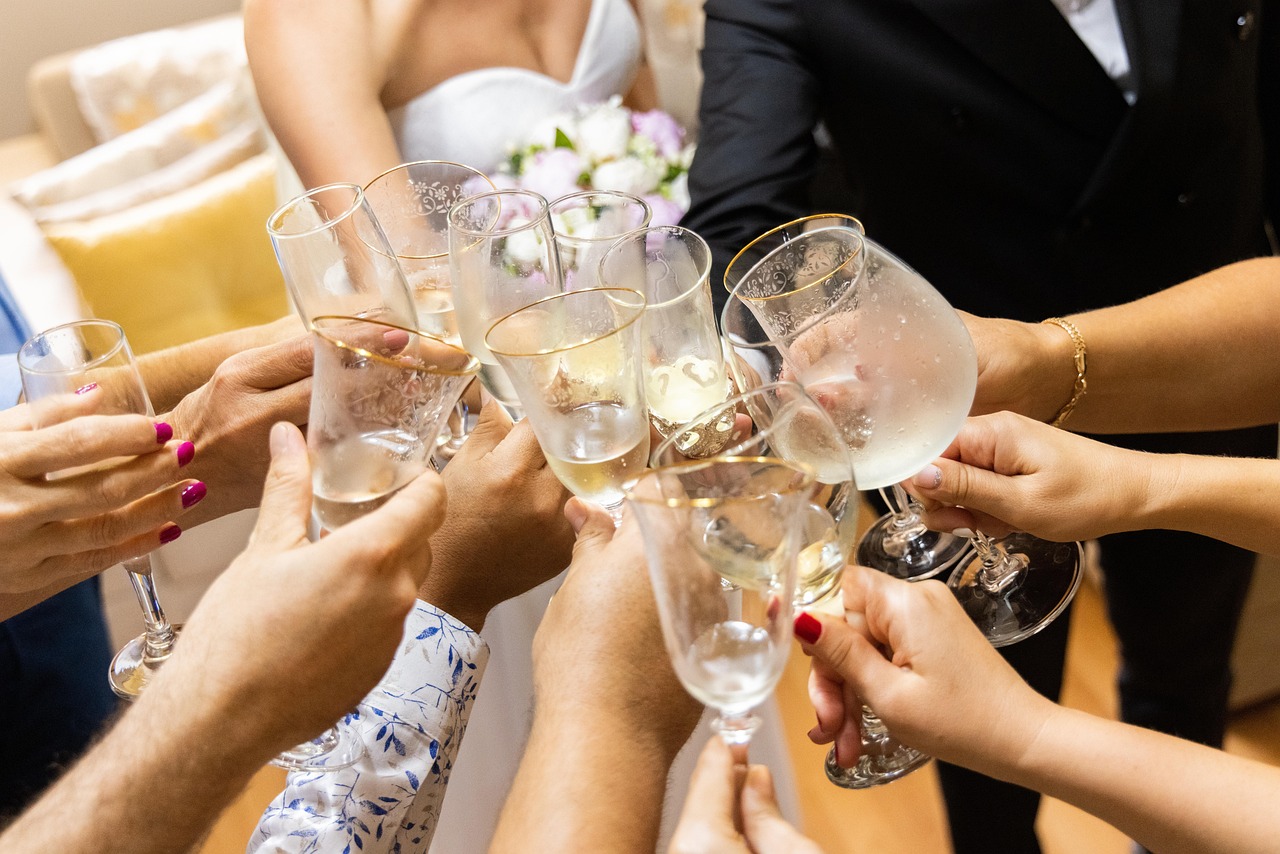 How Much Alcohol Do You Need for Your Wedding?