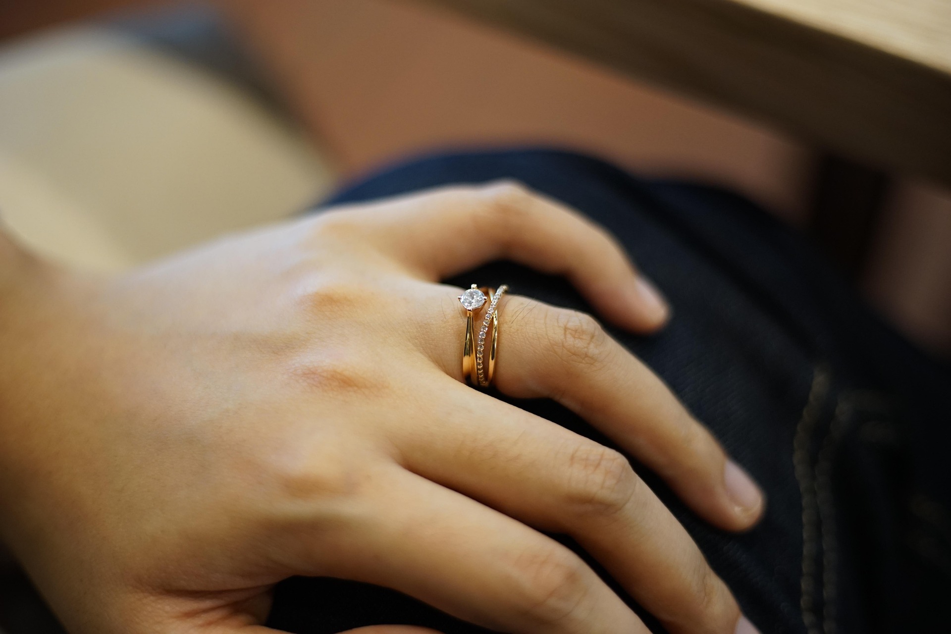 How to Wear a Wedding Band and an Engagement Ring Together?