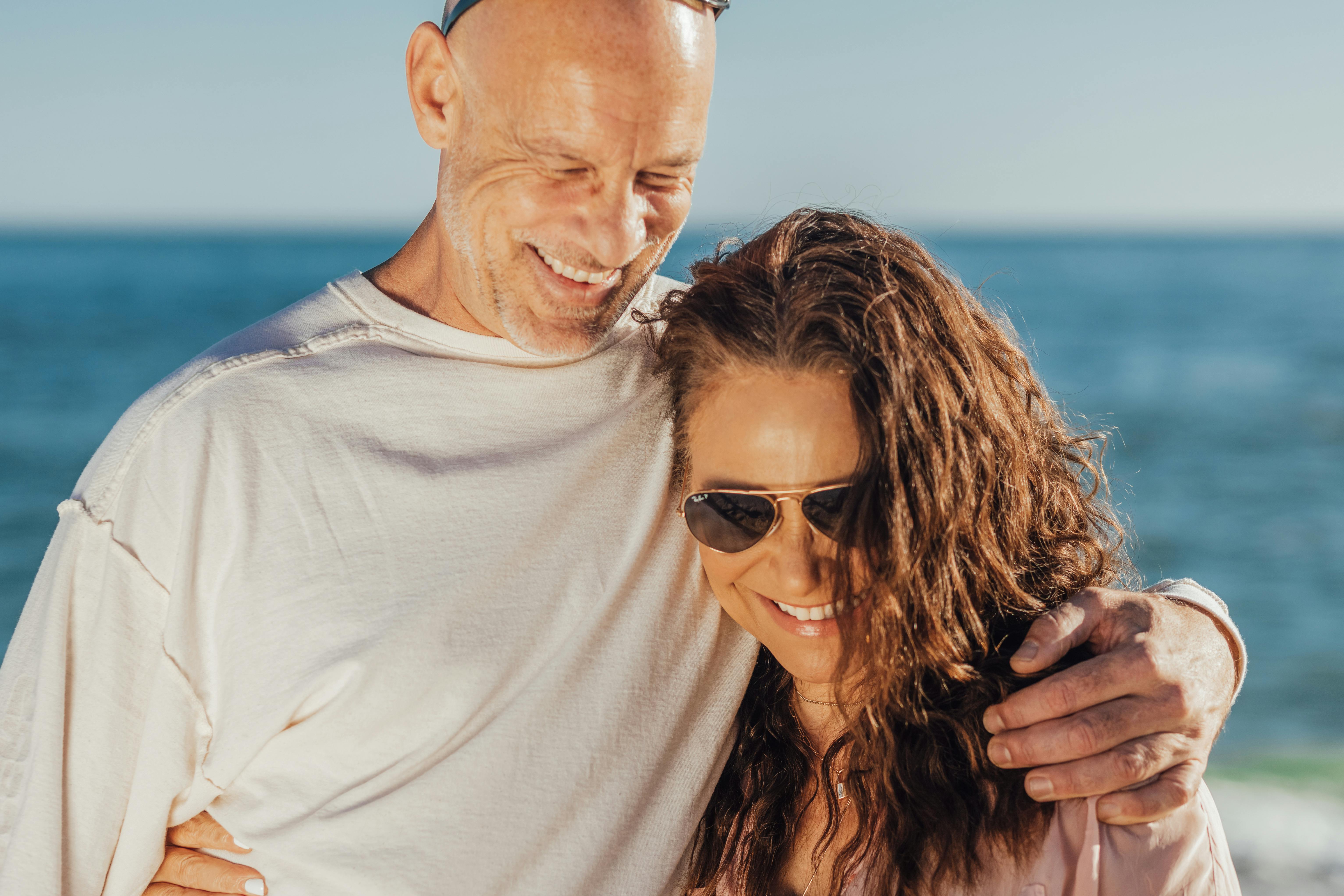 Does Age Difference Matter in a Relationship? Here’s What Science (and Experience) Says