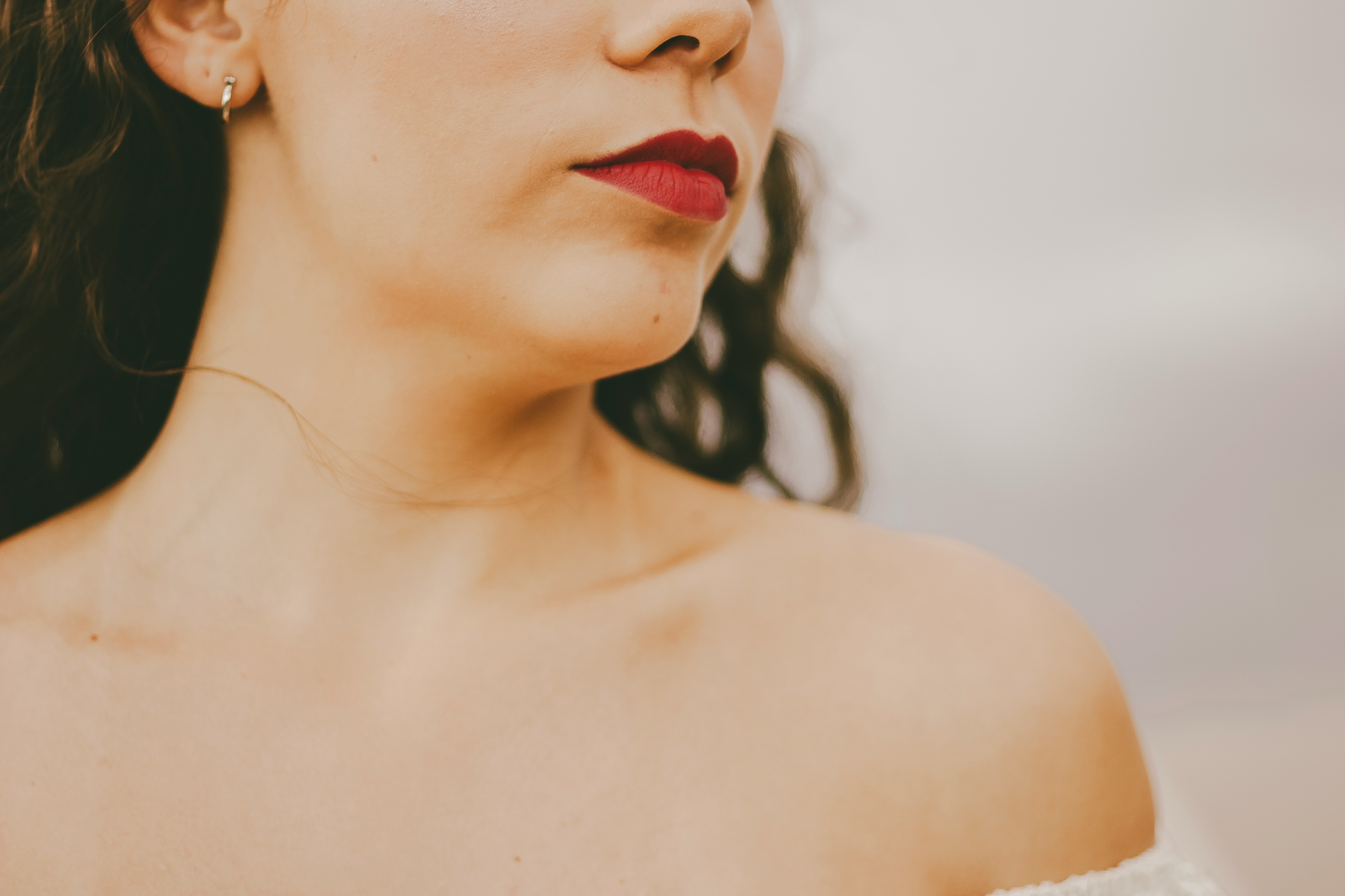 Wedding-Ready Lips: Expert Tips to Avoid Dryness and Cracks