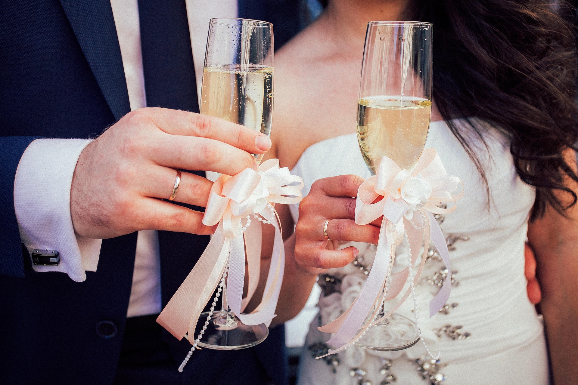 6 American Wedding Traditions You Should Know About