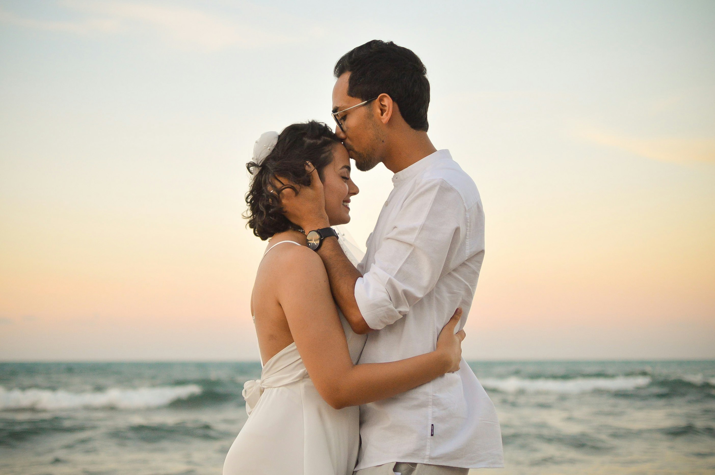 5 Good Reasons to Postpone Your Honeymoon