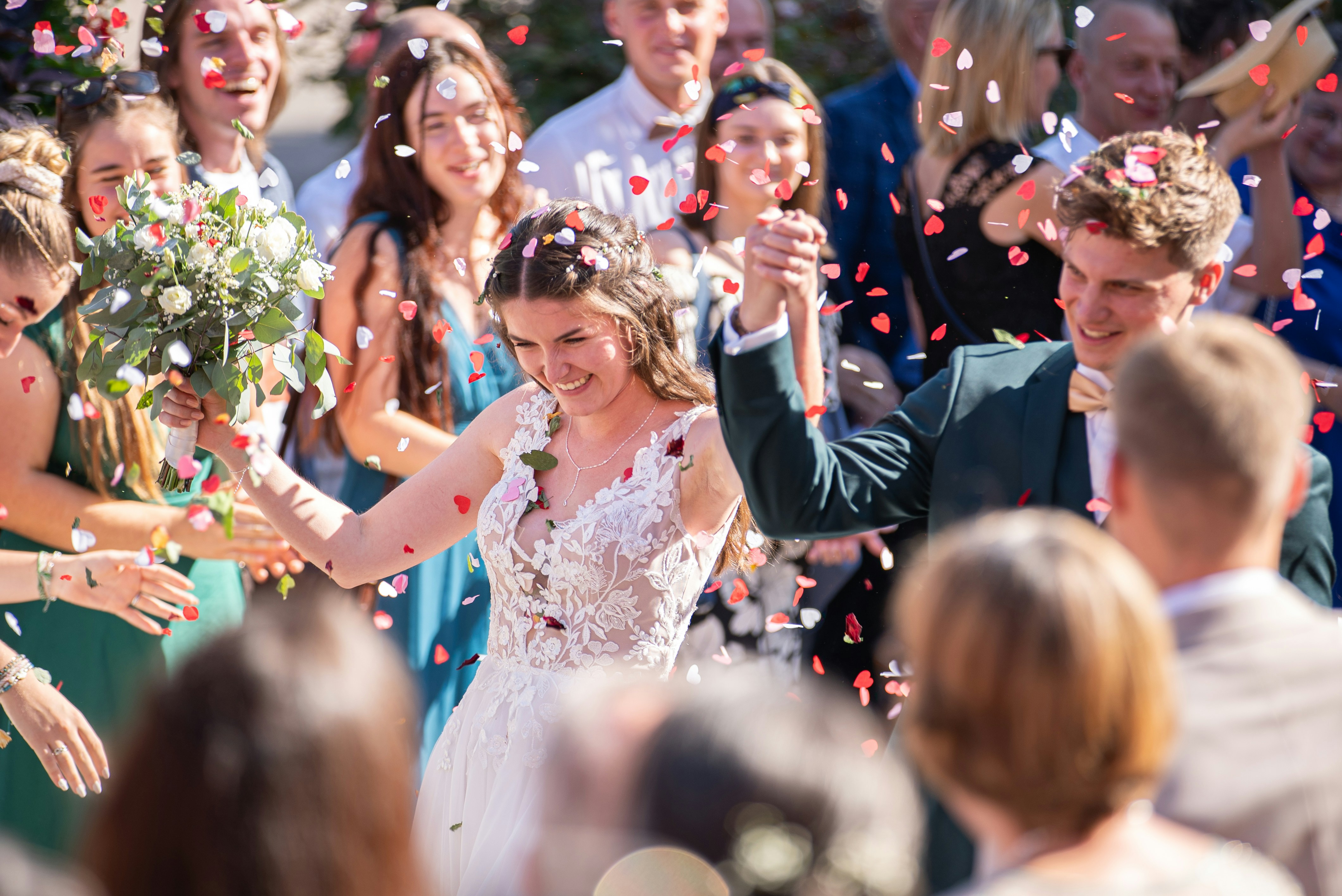 How to Tell Someone They’re Not Invited to Your Wedding: Polite and Honest Ways to Follow Up the Conversation